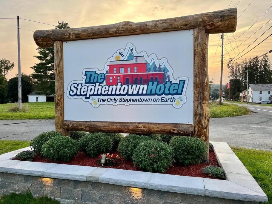 2 Bed Berkshire Getaway @ Stephentown Hotel Exterior photo